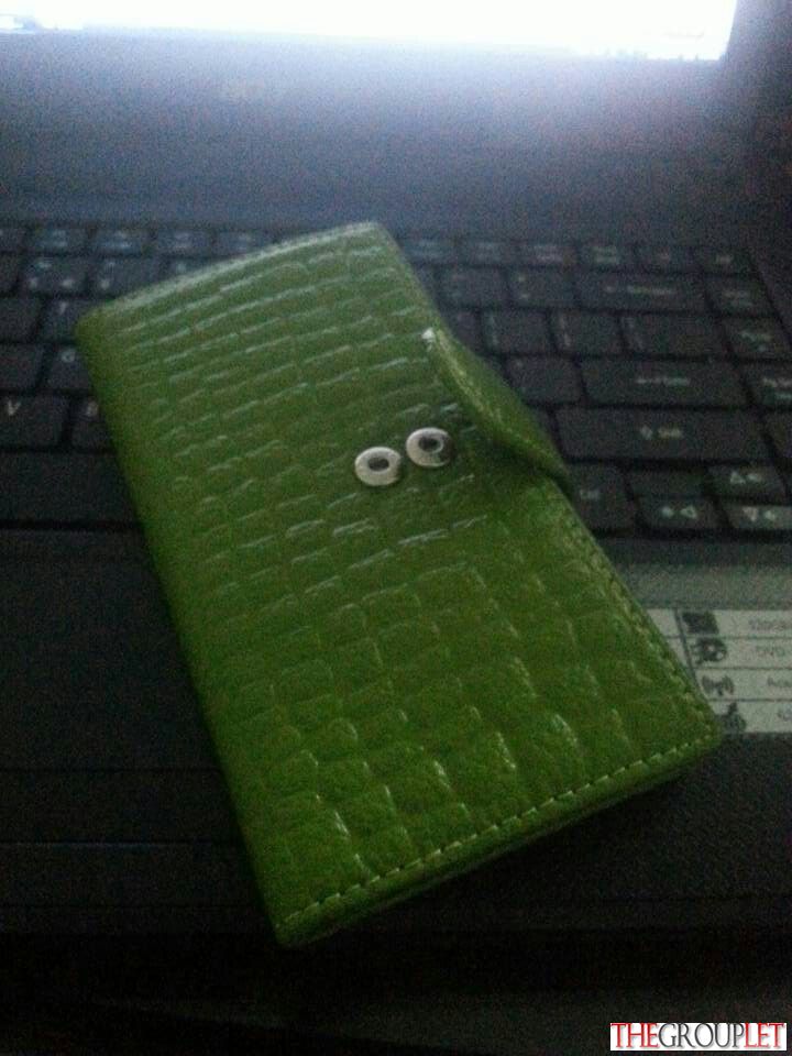 两个扣子，很贴心是不是